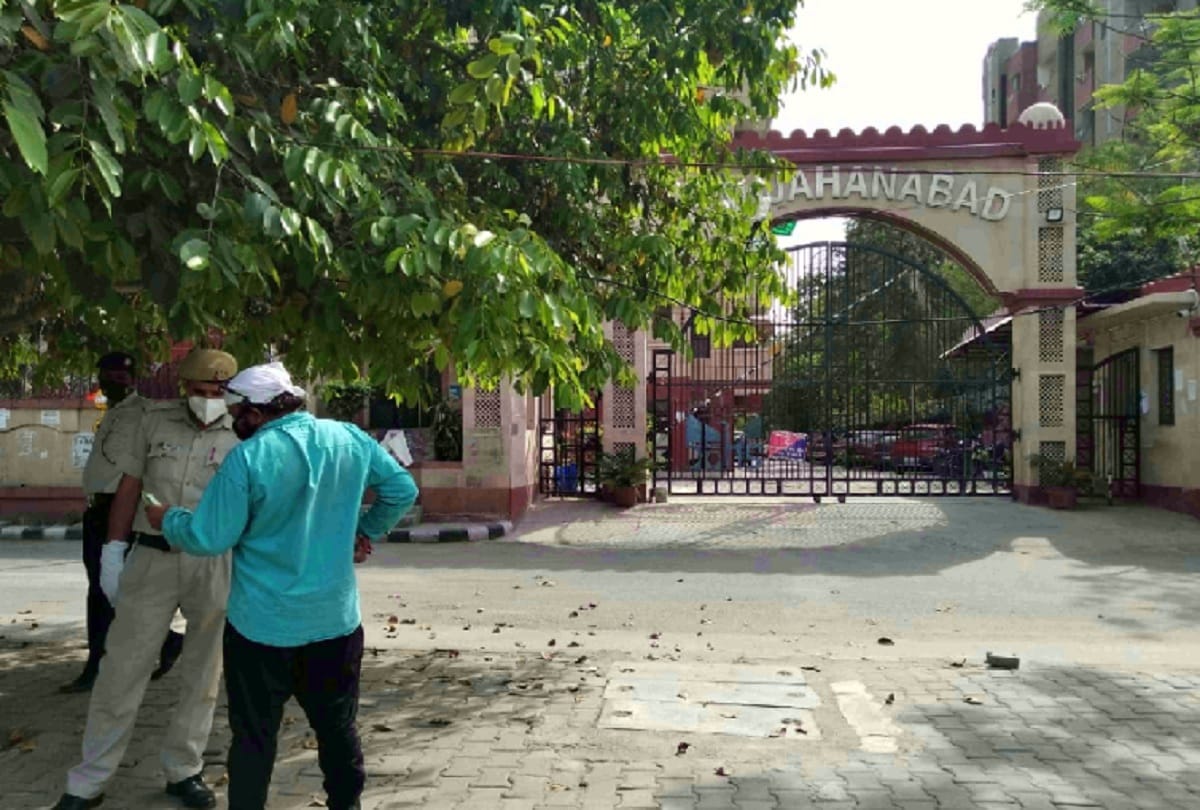 delhi administration kept sharp eye on hotspots dwarka Shahjahanabad Apartment 
