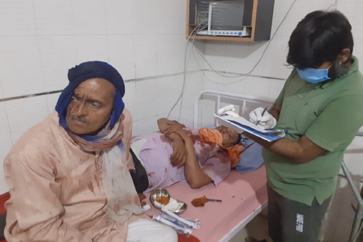 UP News, 24 peoples has injured including women and children in fight two sides at Baghpat