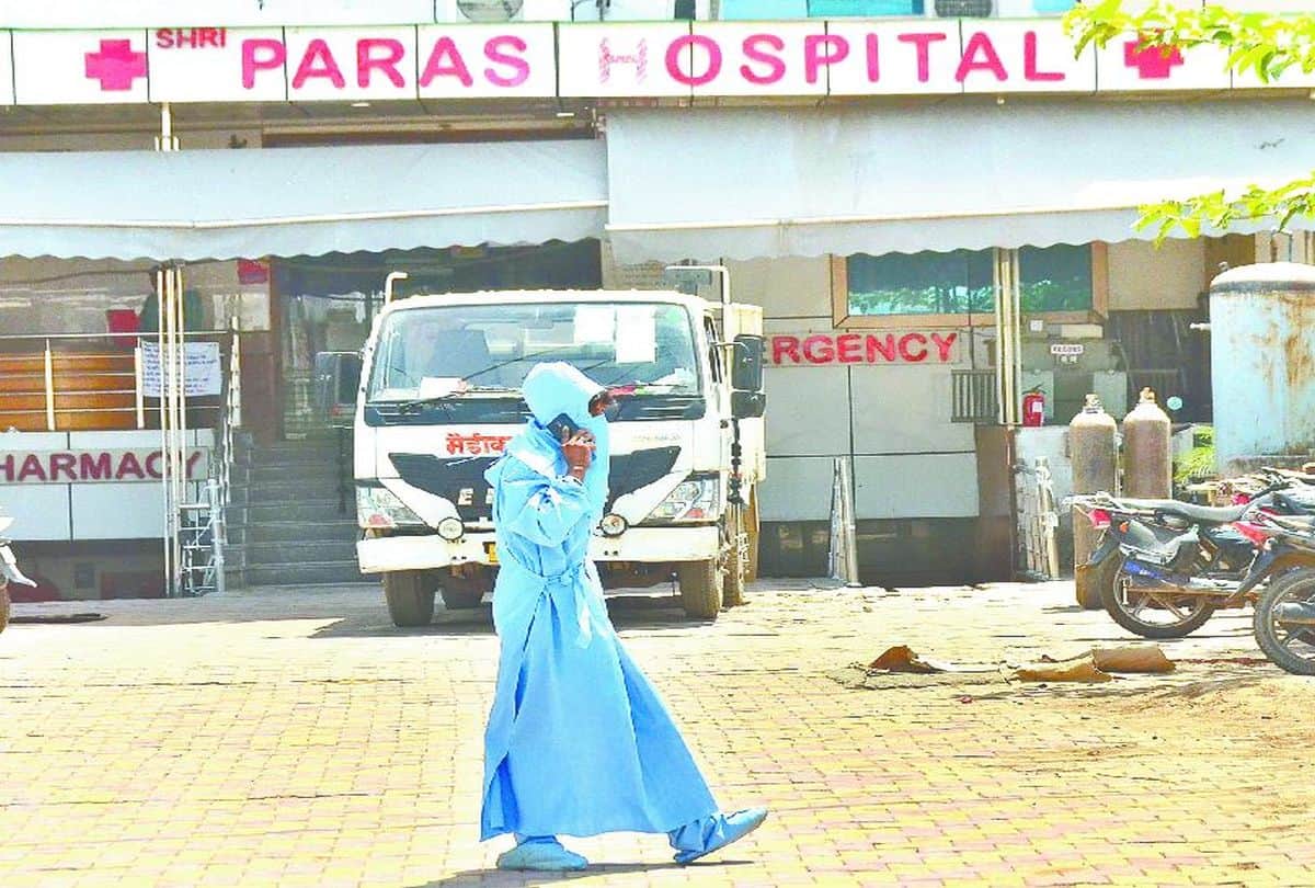 agra paras hospital news ten more complaints files of patients death due to oxygen shortage