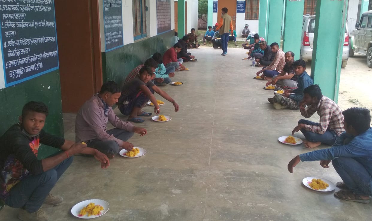 226 Nepali laborers transported to Pithoragarh from Dharchula