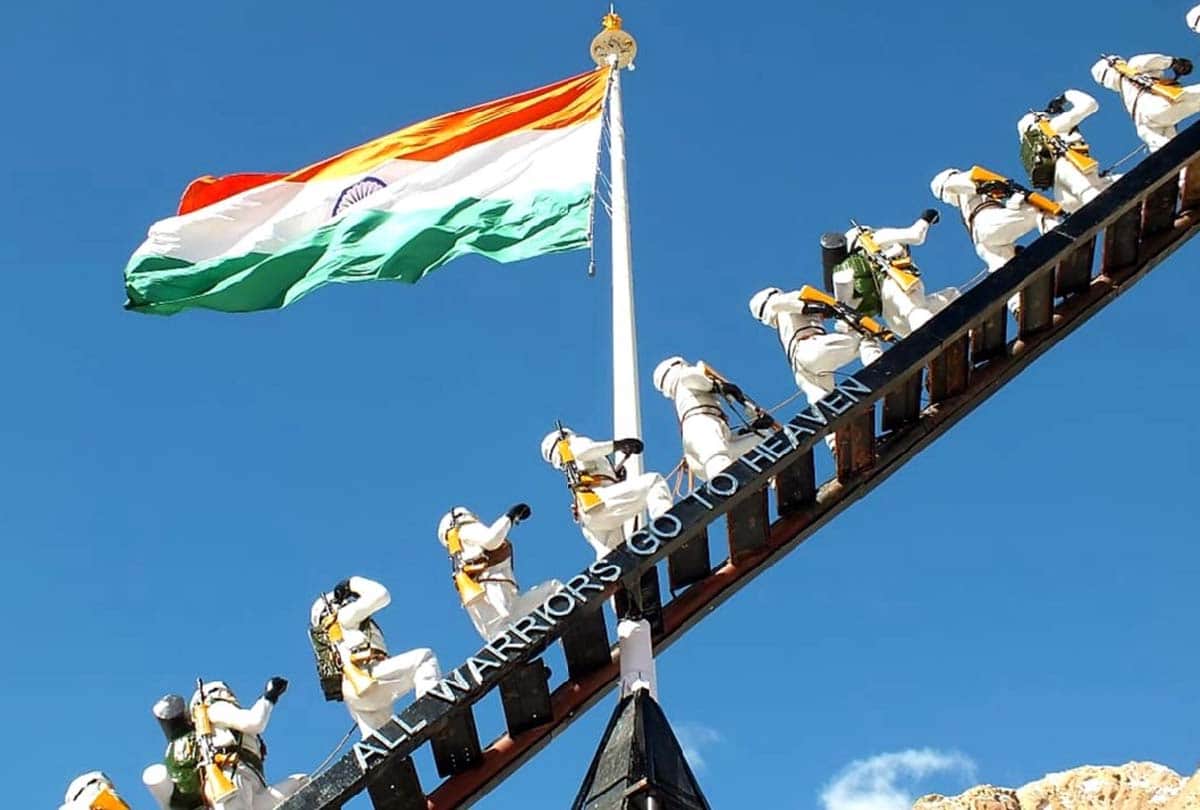 Army gives message of rescue from Corona from world's highest battlefield Siachen