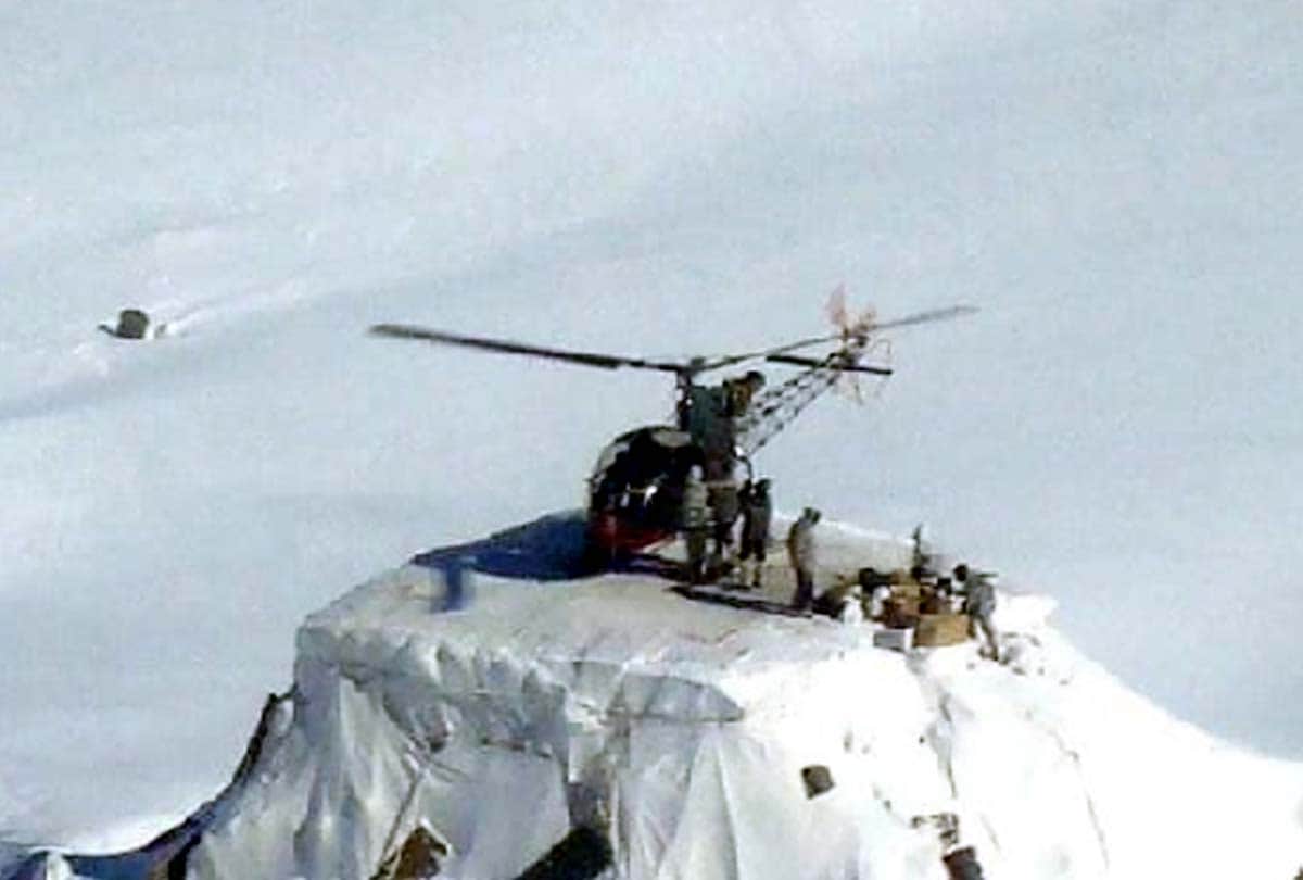 Army gives message of rescue from Corona from world's highest battlefield Siachen
