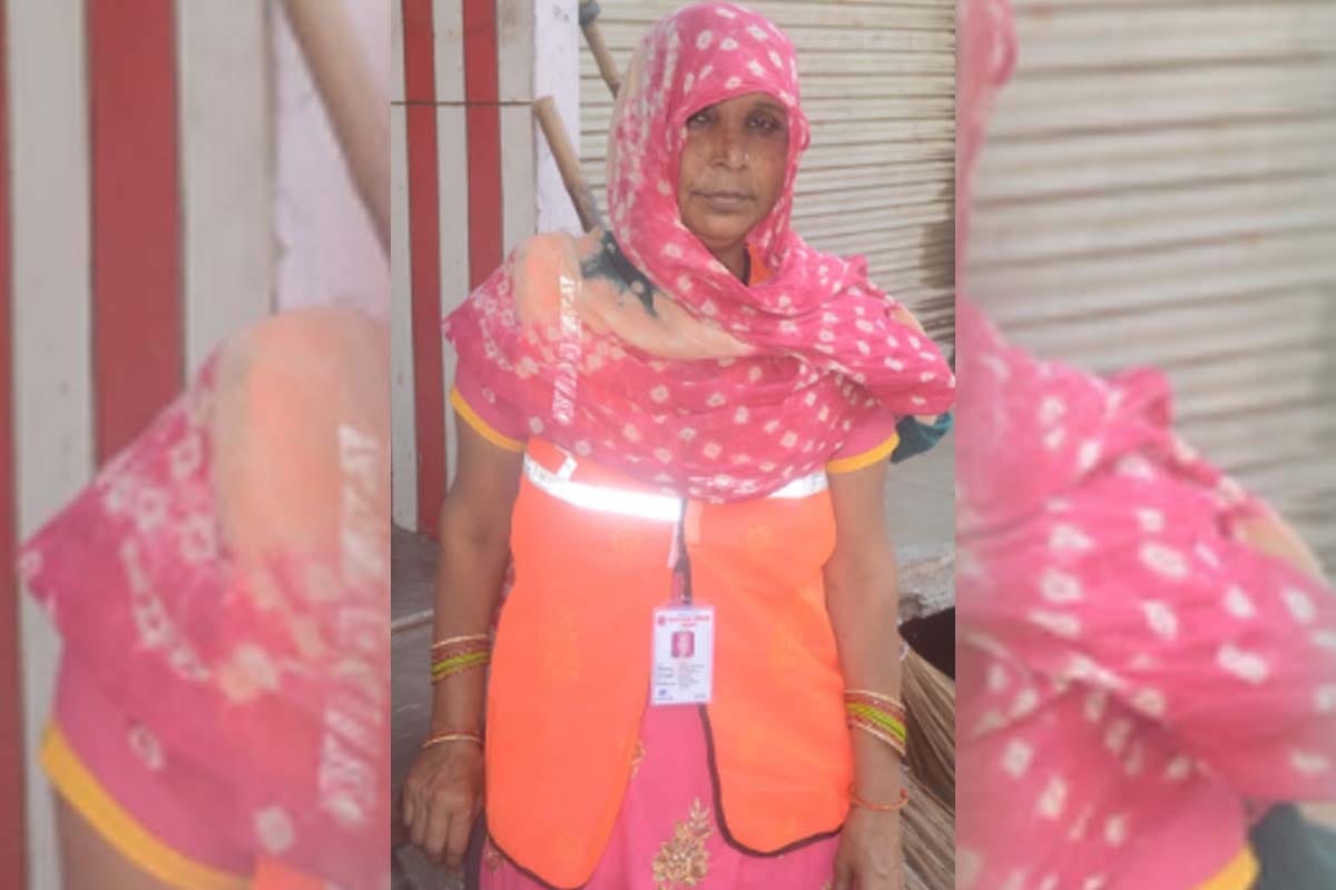 Lockdown: sweeper guddi from Baghpat is serving for country even after she is sick since last five years