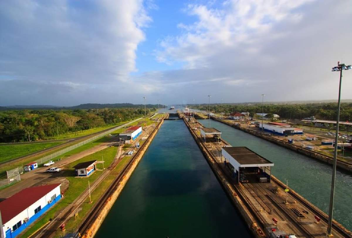 know interesting facts about panama canal history
