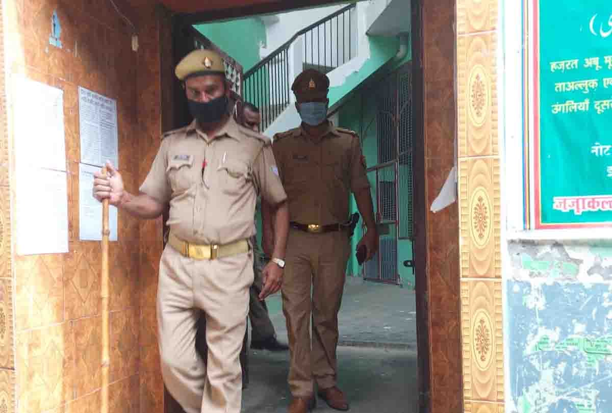 Police raided mosques on information of jamati's