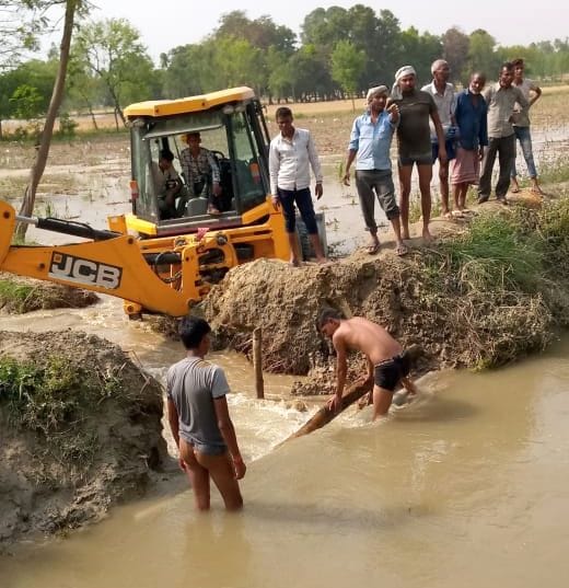 300 bigha crop submerged due to rajbaha cut