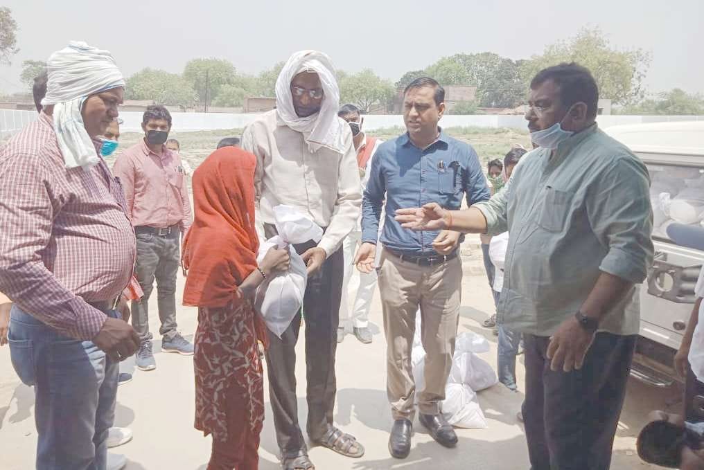 In Thirteenth, food is distributed among the poor by not overcrowding