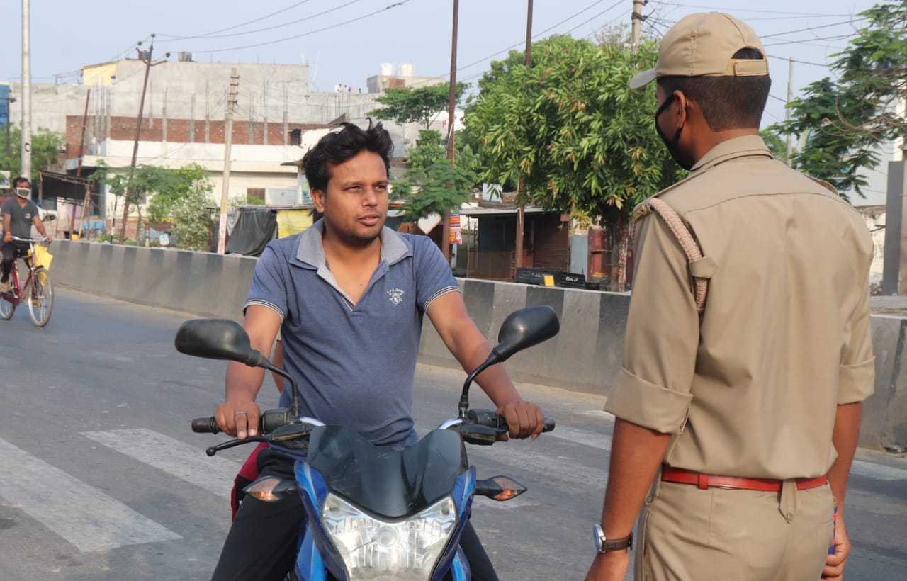 gorakhpur lockdown update see latest photos in gorakhpur curfew, 15 april latest update new  s