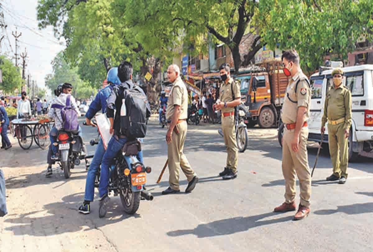CoronaVirus: Lathi rained on opening shop in Jama Masjid area