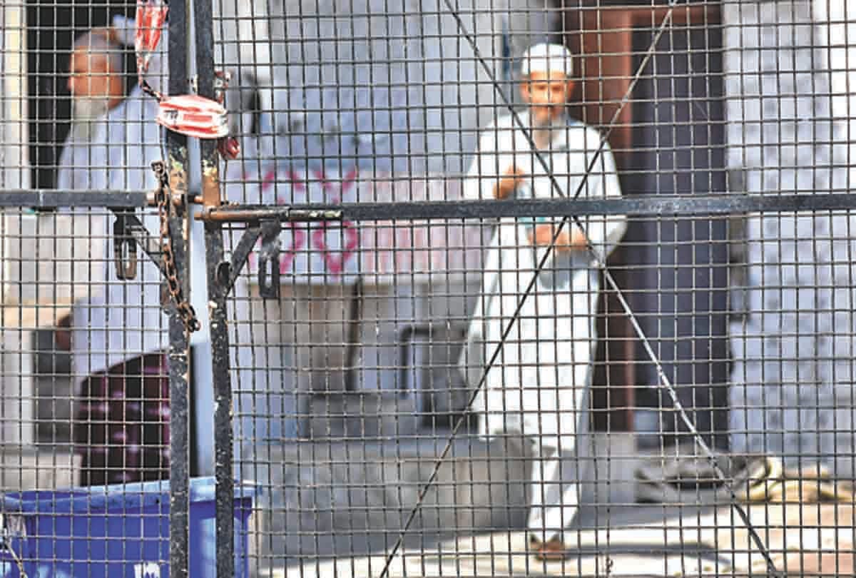 doctor's team quarantine in prayagraj