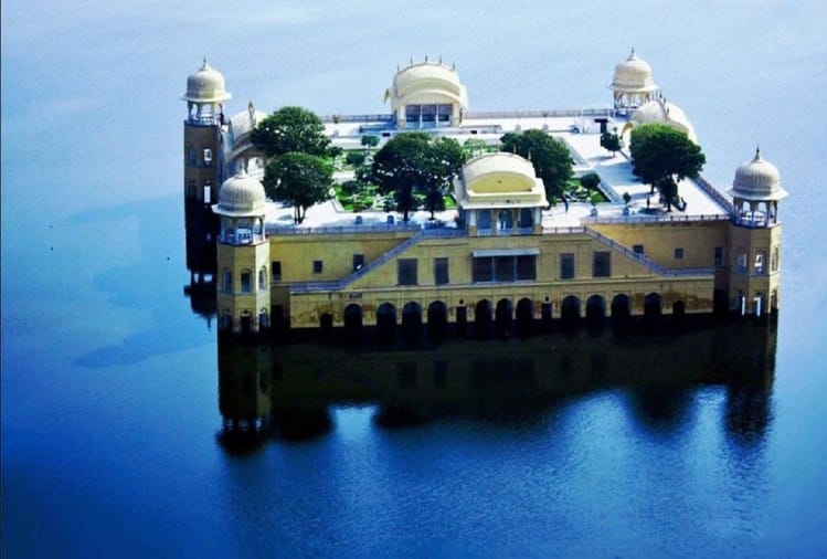 Jal Mahal Palace In Jaipur Surrounded By Water - Amar Ujala Hindi News Live  - झील के बीचों-बीच बना भारत का वो अनोखा महल, पानी के अंदर डूबे हैं चार मंजिल