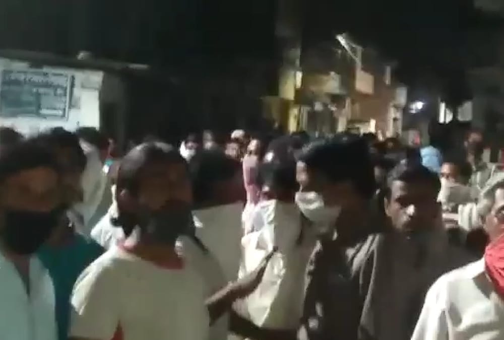 Police file fir against people who opposed burrial of corona infected.