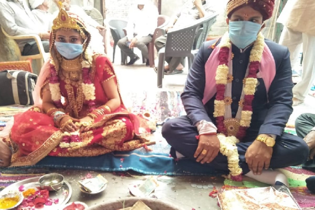 Lockdown in Uttar Pradesh, A married during lockdown in Baghpat