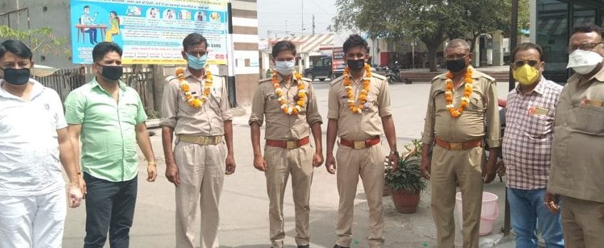 Policemen awarded lockdown honored