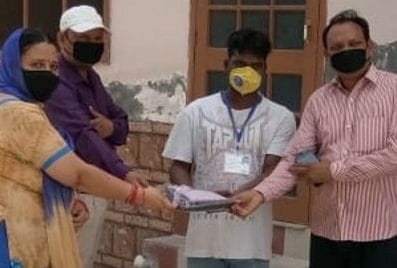 Pradhan Meenakshi honored the cleaners
