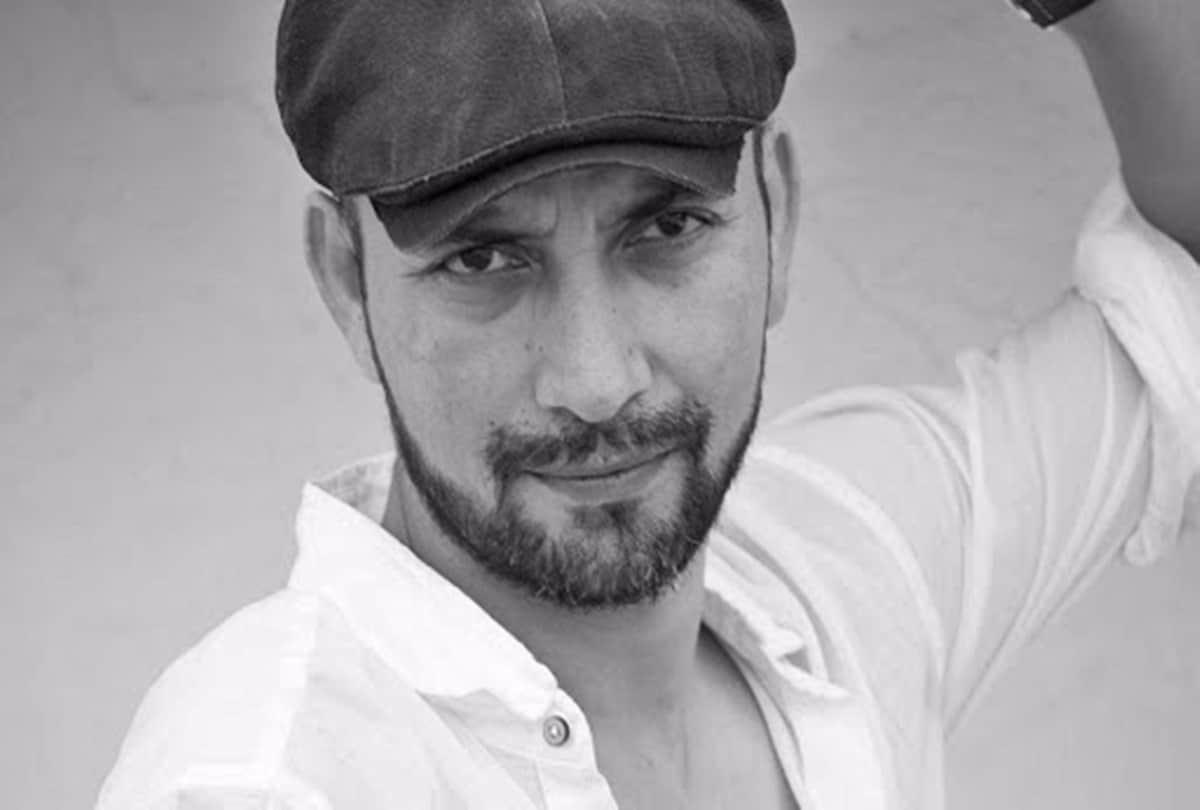 Deepak Dobriyal expressed his disappointment over for not given credit by makers in his films