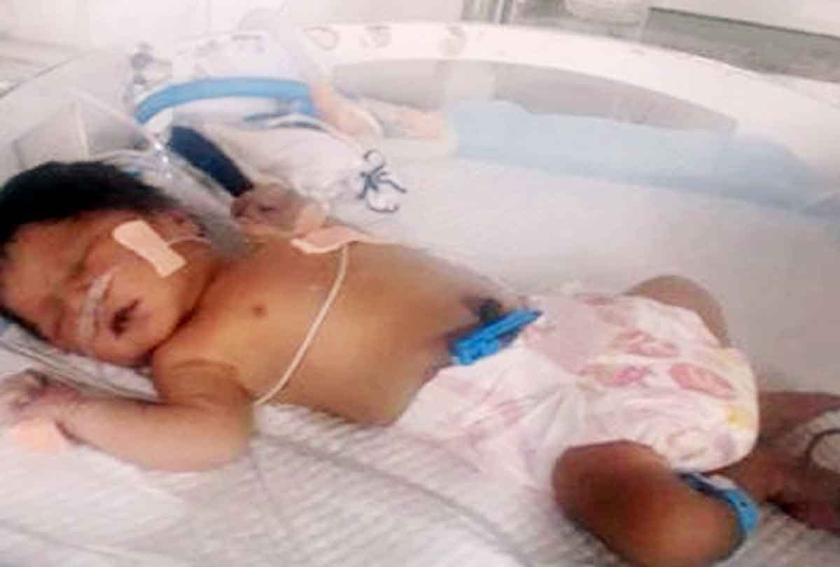 UP: Pregnant did not get treatment in hospital, gave birth in bathroom, trapped in Cambod