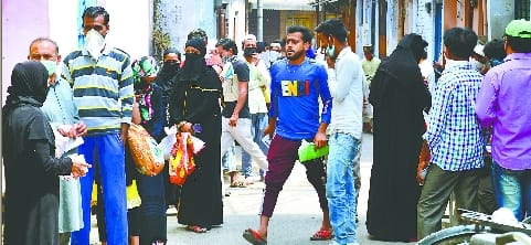 Fighting at quota shops to get free ration