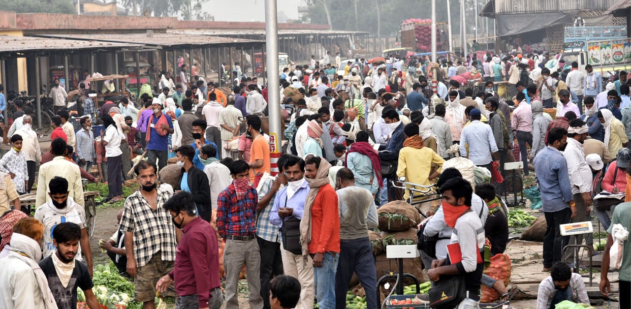 no social distencing in sambhal