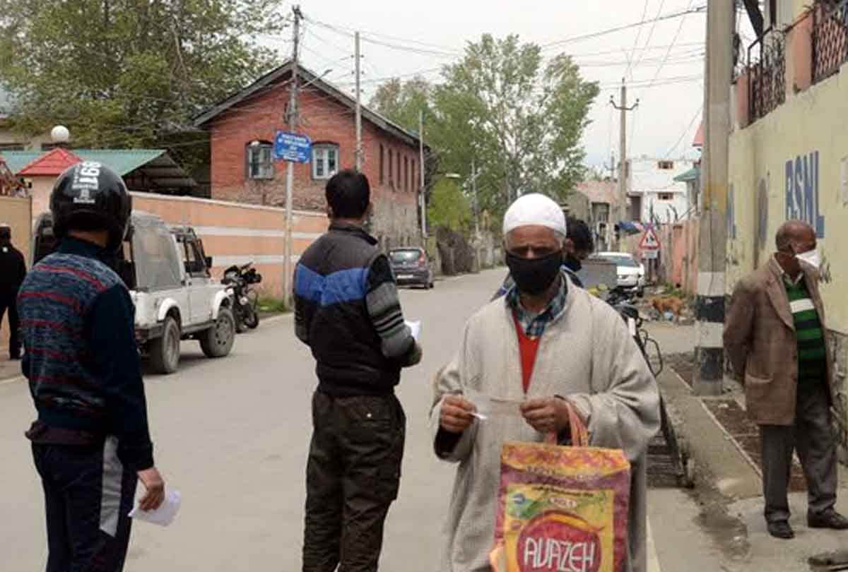 World Labor Day, Thousands of laborers trapped in jammu kashmir due to lockdwon