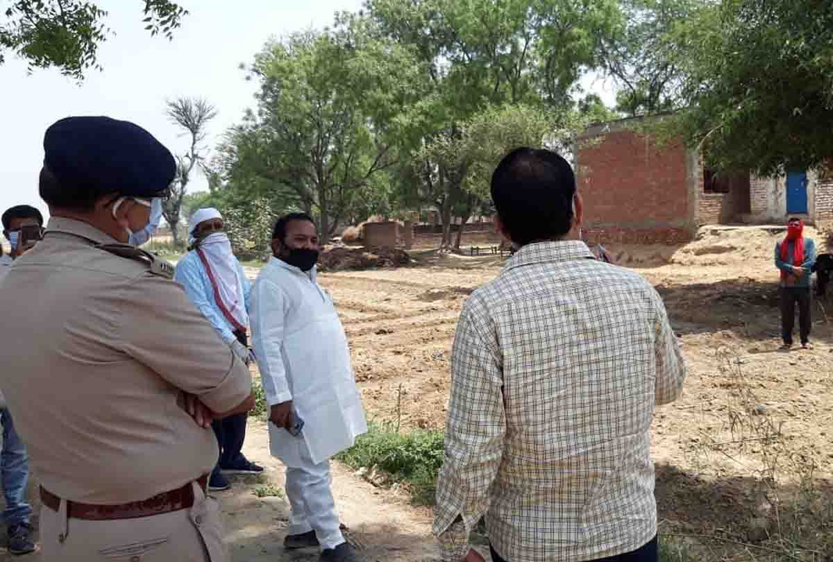 UP: Four corona positive in a family, ban on people from 34 villages leaving home