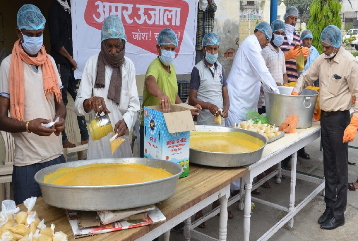 Food pack reached to poor facing hardship of lockdown during Amar Ujala Foundation campaign