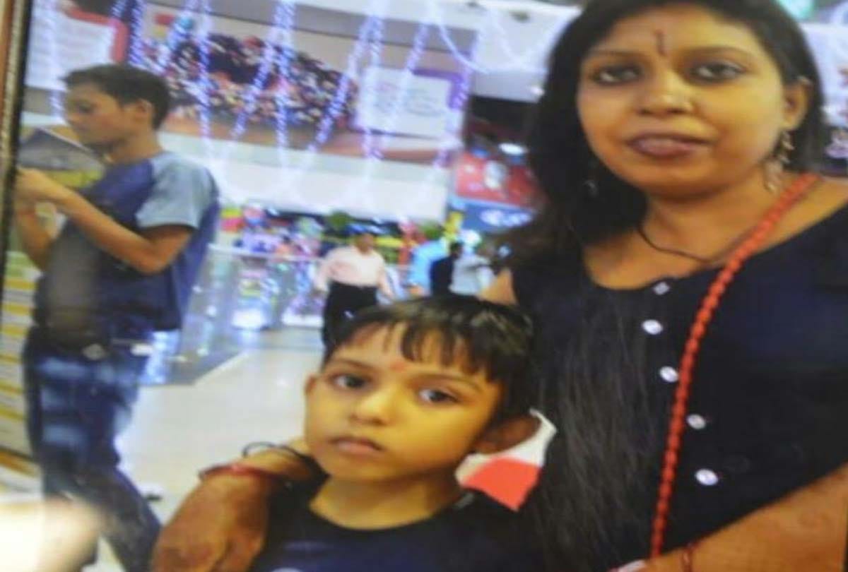 Father hanging eight-year-old innocent son and hanging himself in kanpur