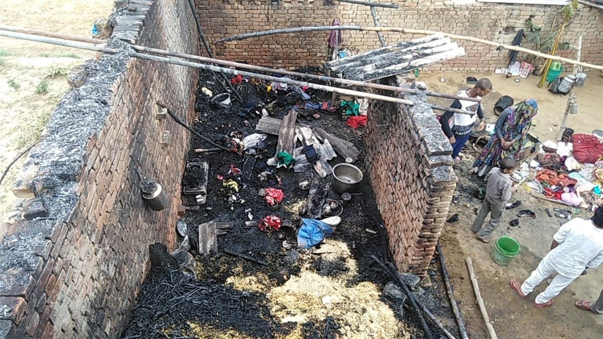Hathras: Ashes worth lakhs of rupees due to fire
