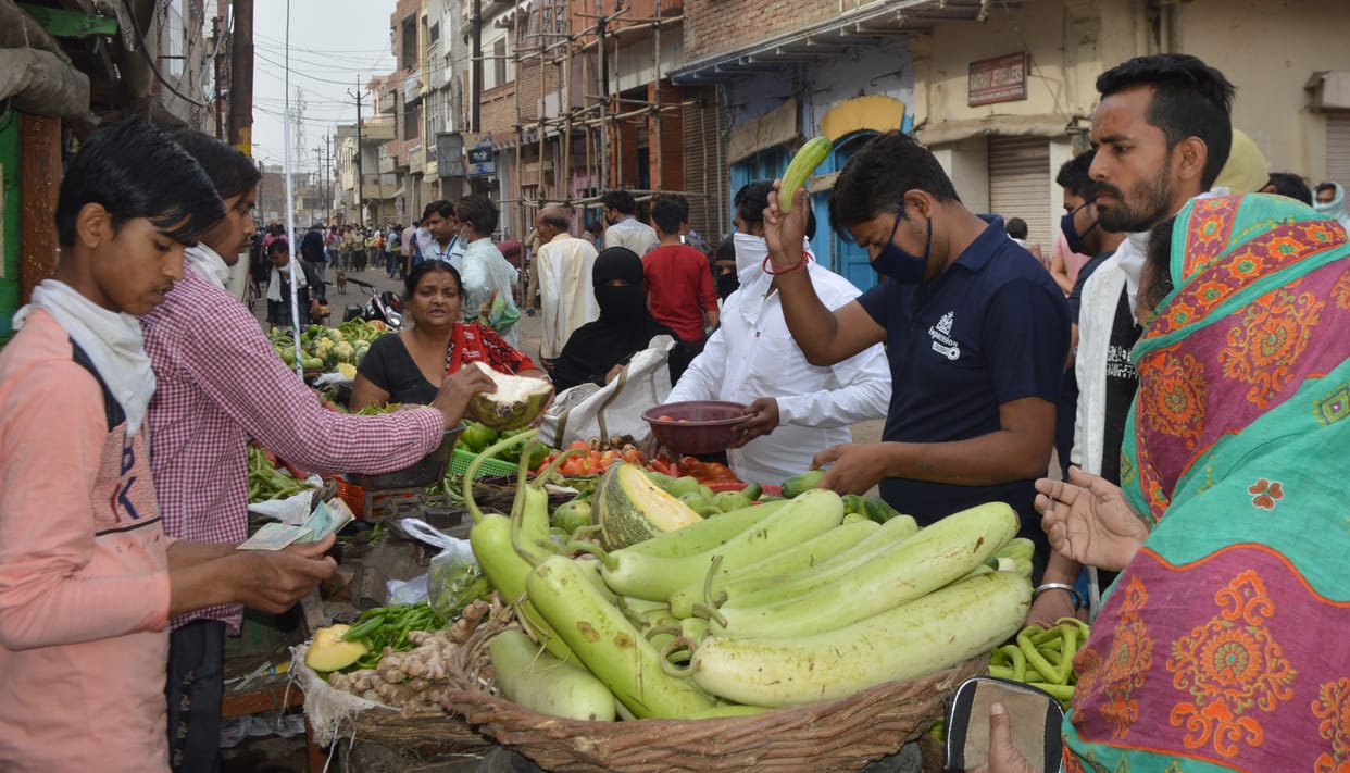Hathras: crowds thronged in the morning, silence later