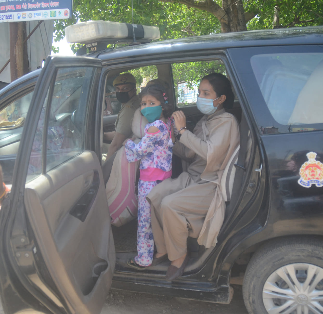 Soldier on duty with four-year-old daughter