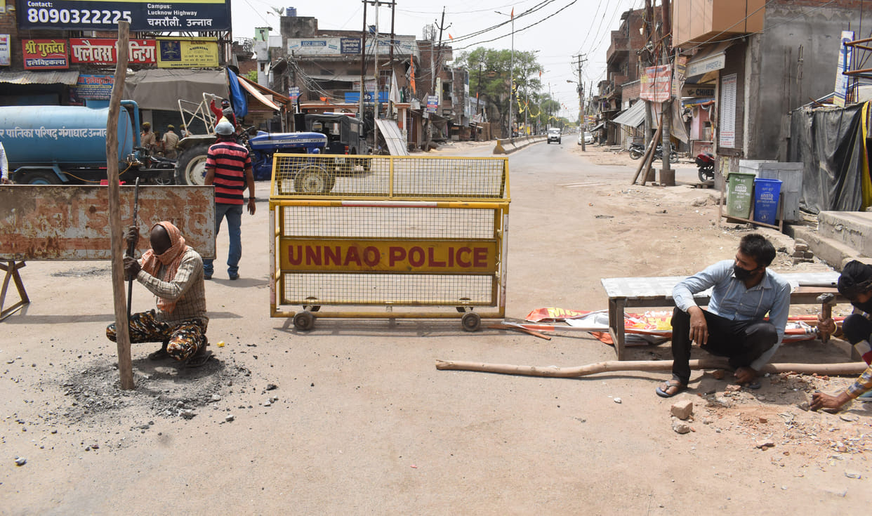 The loose information system of intelligence and police increased problems