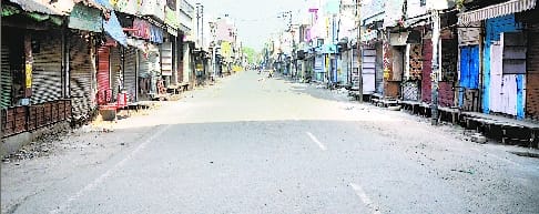 Silence in other markets including fort, Qutubkhana, Alamgiriganj