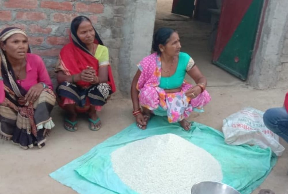 ruckus on weighing less ration in kakori