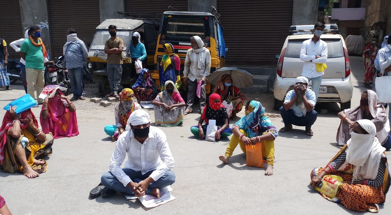 People protest against the supply department in scorching sun
