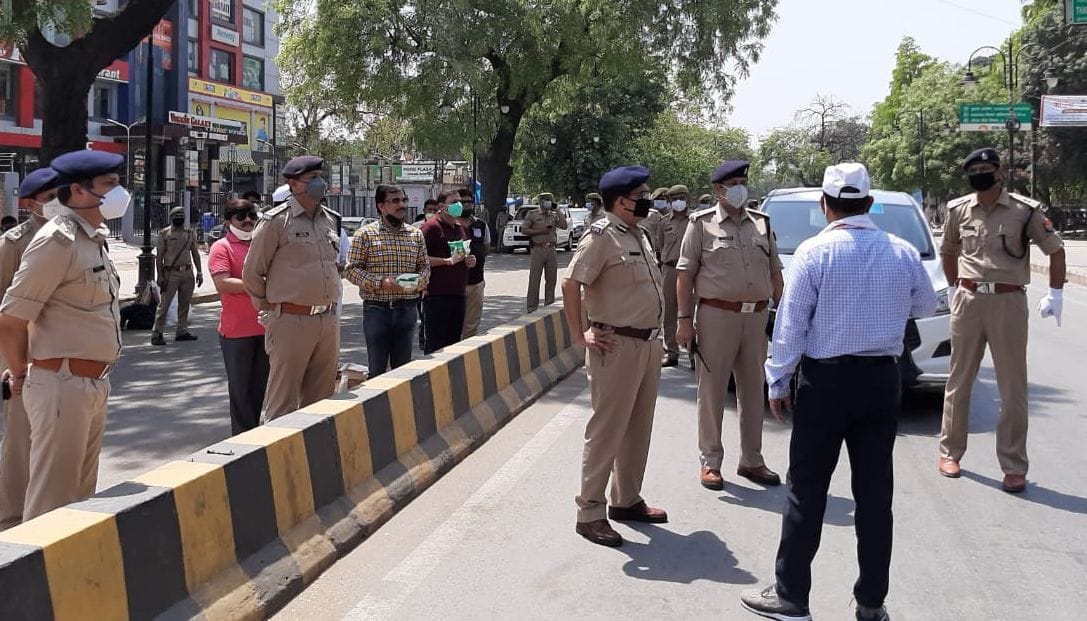 Prayagraj: Hungry and thirsty in lockdown, walk 110 km in 18 hours