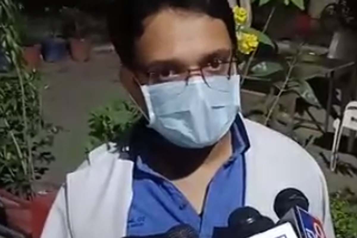 Corona virus update News meerut: Attack on Associate Professor of Medical College at Hotspot Shastri Nagar in Meerut