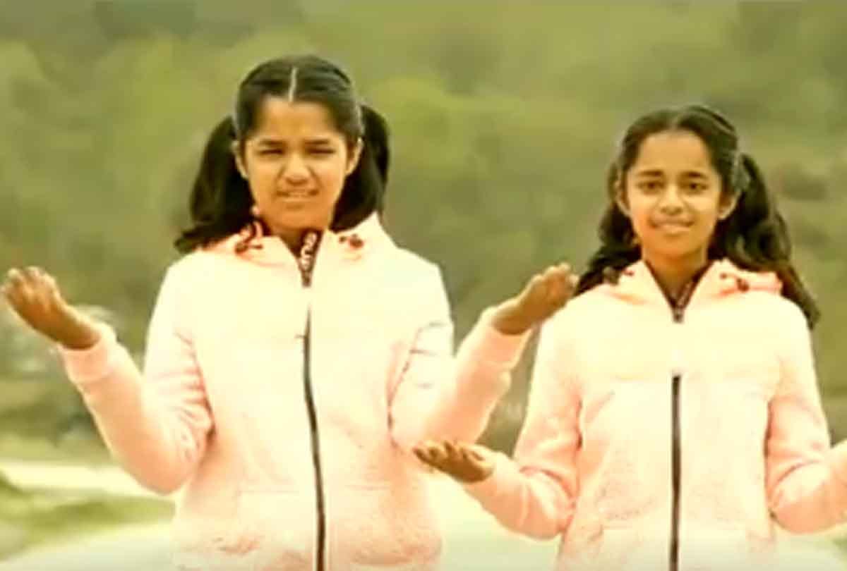 PM modi shares video of two daughters of Jammu on Corona, wrote - proud of such youth