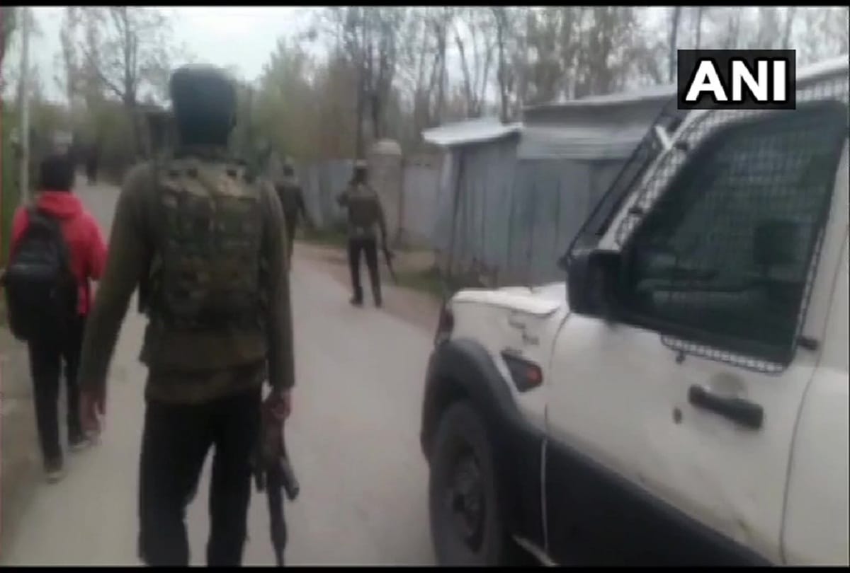Jammu Kashmir Shopian Encounter Today News in Hindi:  jammu and kashmir encounter between  security forces and terrorists in Dairoo of Shopian District