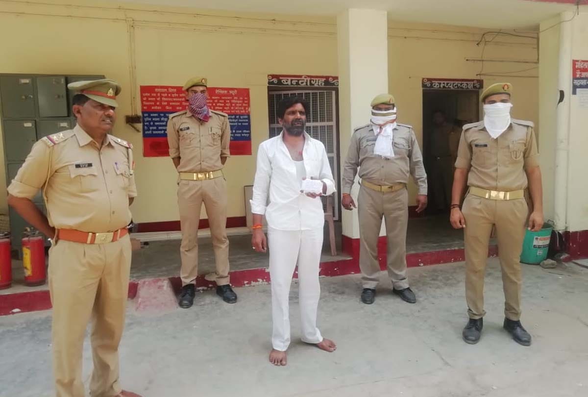 Smack found in private ambulance, one arrested in fatehpur