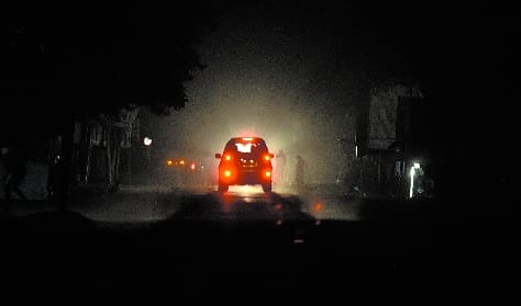 The weather changes, the city is wet with rain