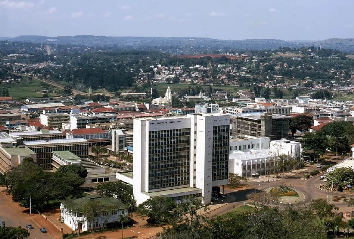 Strange Country and Landlocked country Uganda Interesting Facts