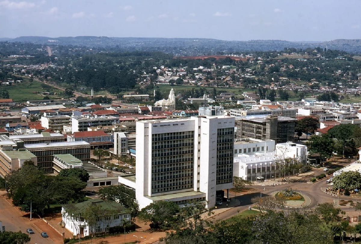 Strange Country and Landlocked country Uganda Interesting Facts
