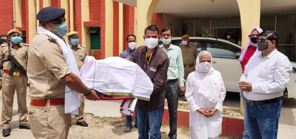 Honored SP and policemen on PM's appeal