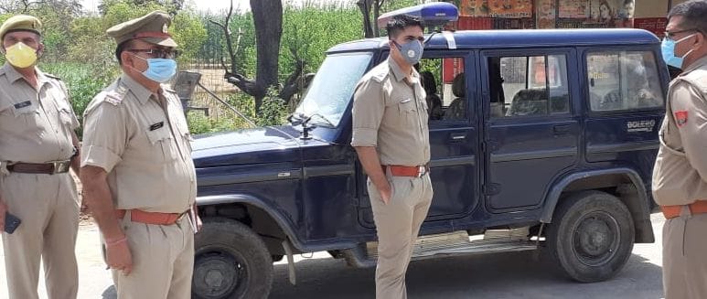 Instructions not to stop vehicles of essential service items