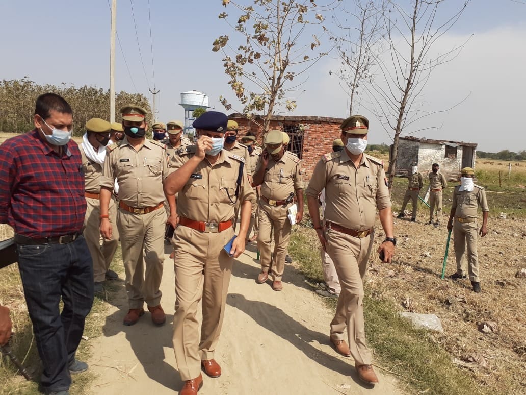 Youth injured in shooting, accused absconding