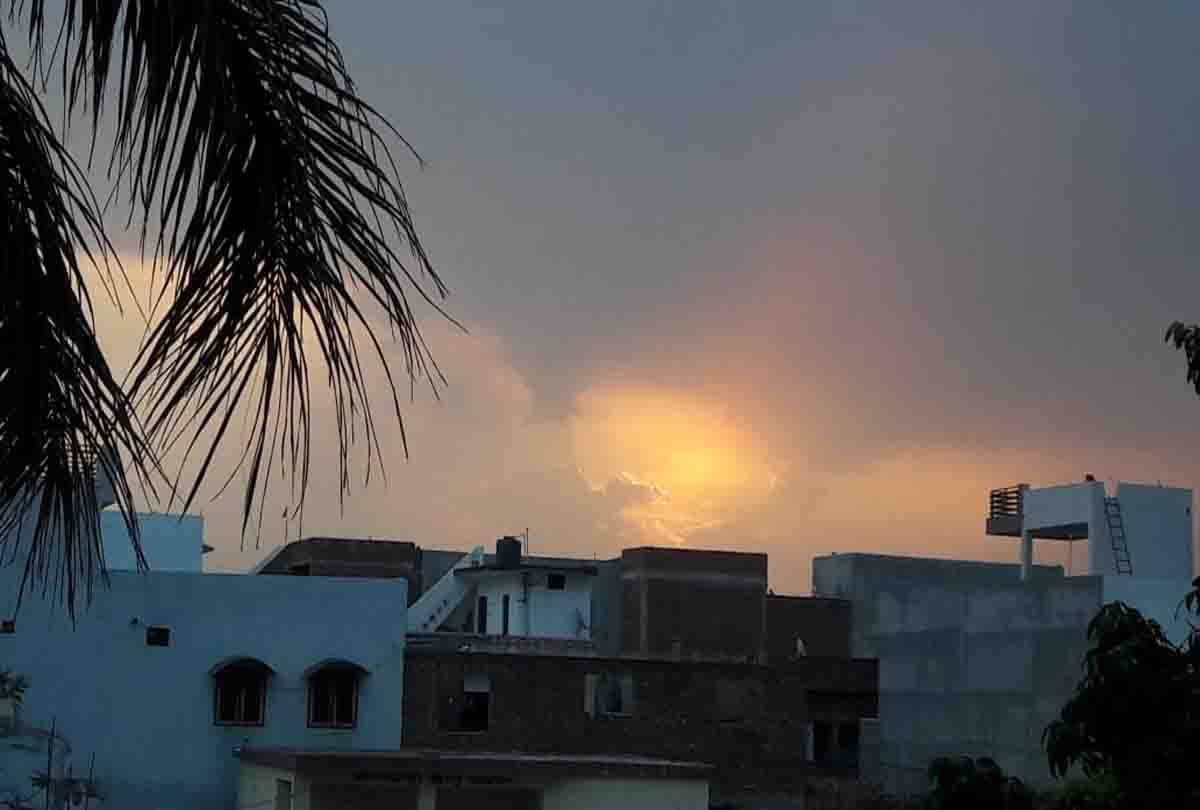 kanpur Arabian Sea winds revenge season , it rained