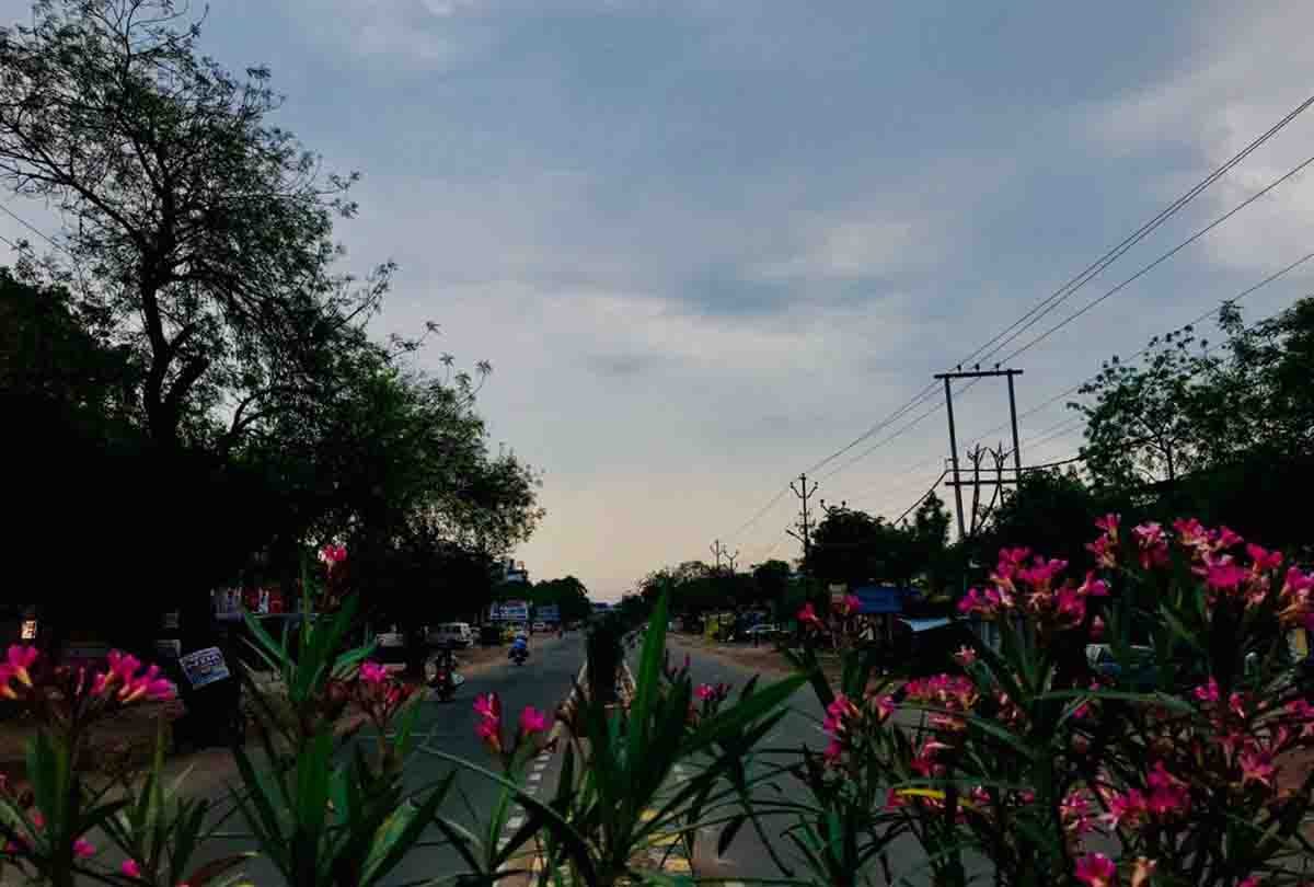 kanpur Arabian Sea winds revenge season , it rained