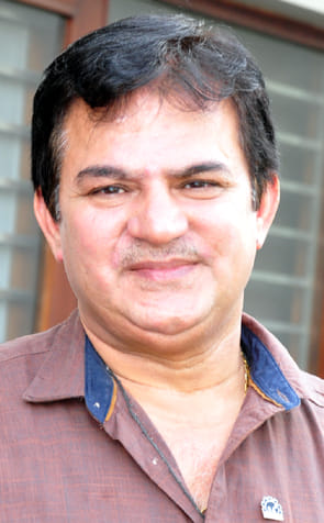 Future of 2.50 lakh families of the district at risk from corona effects