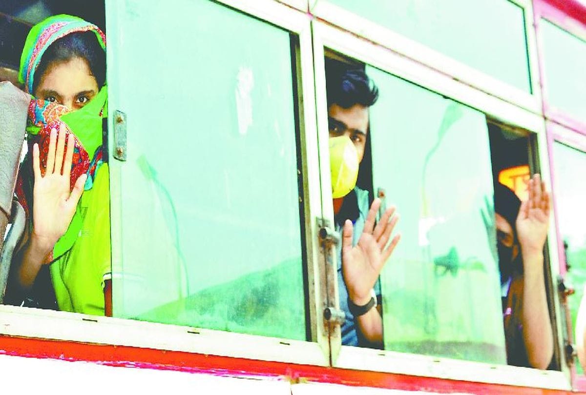 kota return students leave for their city from agra in lockdown