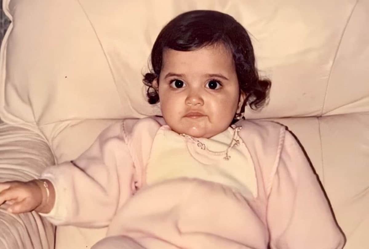 Deepika Padukone Super Cute Childhood Picture Viral on Social Media